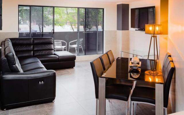 Nautilos Apartments