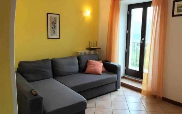 Beautiful lake view apartment in Gravedona - Larihome