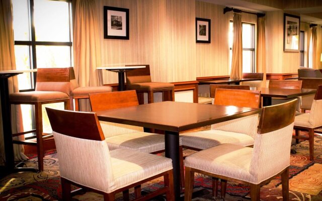 Best Western Plus Arrowhead Hotel