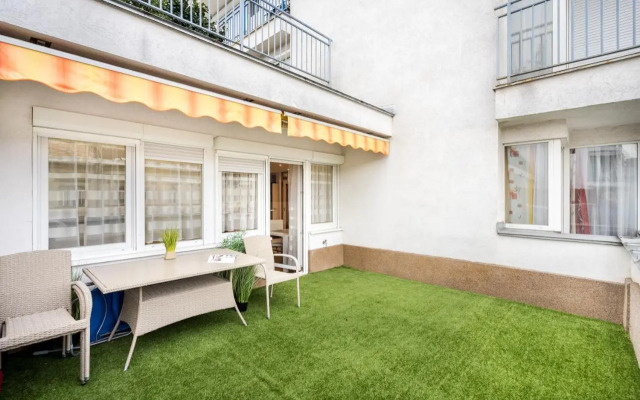 BpR Garay Suite with rooftop terrace & A/C