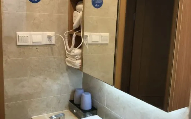 Rosalind Homestay (Yangjiang Ocean Constellation) – Bathroom – Yangjiang