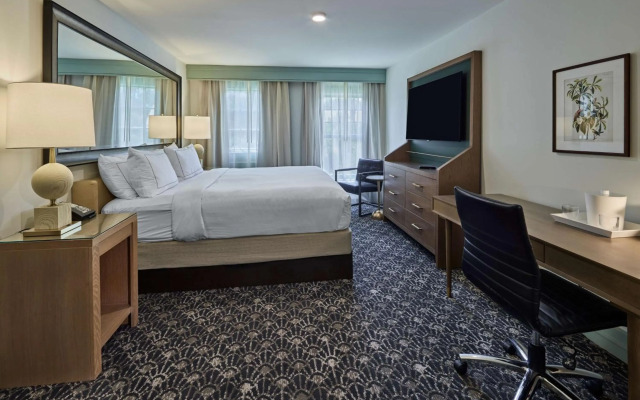 The Partridge Inn Augusta, Curio Collection by Hilton