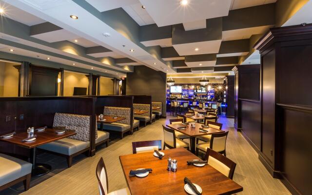 Crowne Plaza Shenandoah - The Woodlands Area by IHG