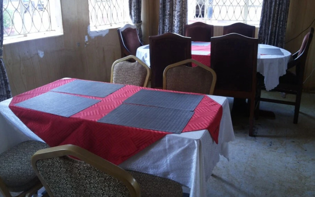 Enro Hotel