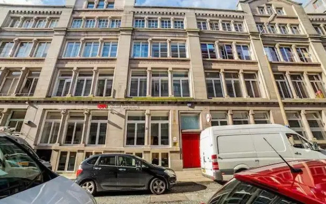 OYO Vincent Apartments