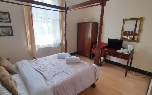 Bank House Hotel