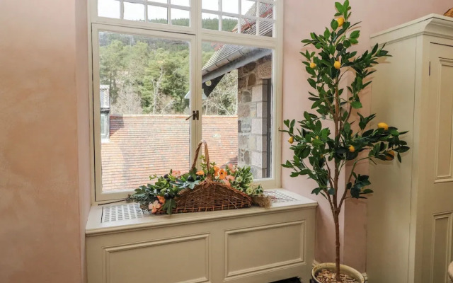 Dalvorar - Mar Lodge Estate