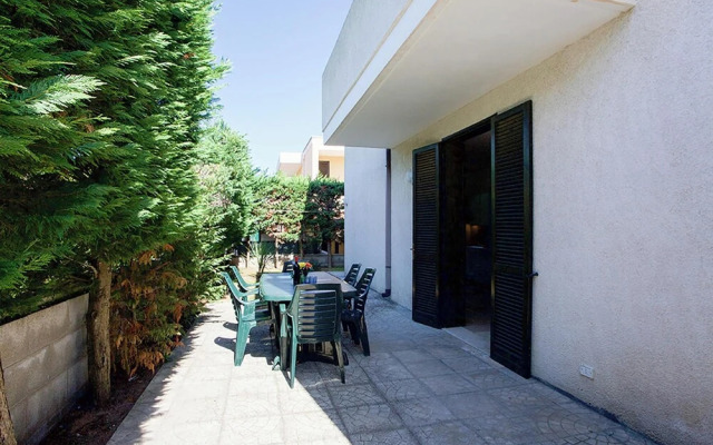 Villetta dei Pini with pool in residence