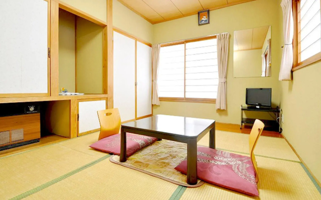 Kusatsu-Onsen Pension Mitomo