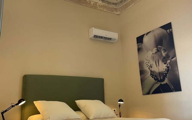 Aria Rooms & Terrace