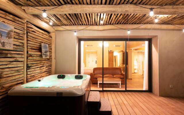 Le Hameau des Pesquiers Ecolodge, Curio Collection by Hilton