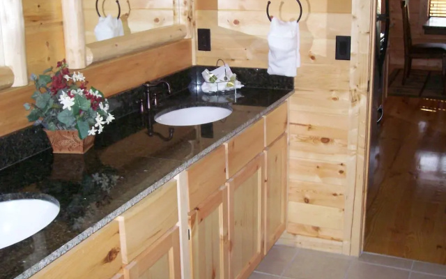 White Oak Lodge & Resort