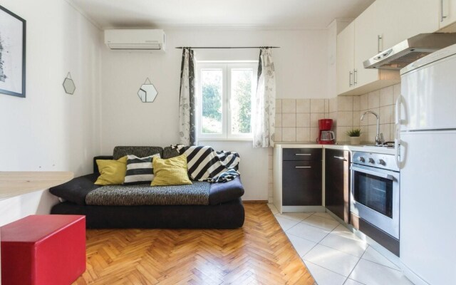 Beautiful Home in Radovcici With Wifi and 2 Bedrooms