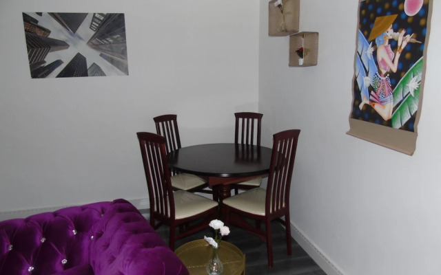 Inviting 1-bed Ground Floor Apartment in Bolton