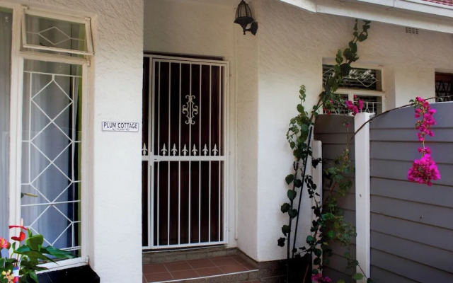 Madison House & Cottages