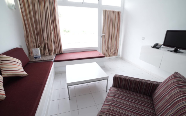 Arena Dorada - Apartments