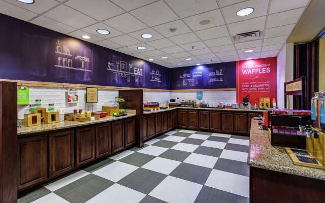 Hampton Inn Junction City