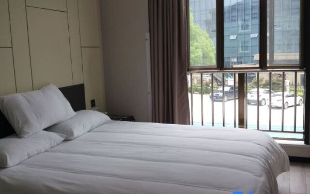 UMYouXuan Gaoxing Hotel (Shanghai Lianhua South Road)
