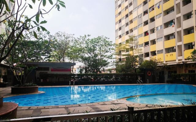 Homey Apartment @ Sentra Timur Residence