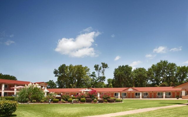 Best Western Palestine Inn