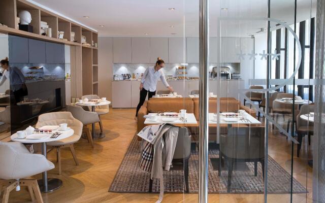 Hotel R de Paris
