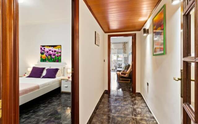 Cozy 3bed Flat With Balcony Close to Plaza España