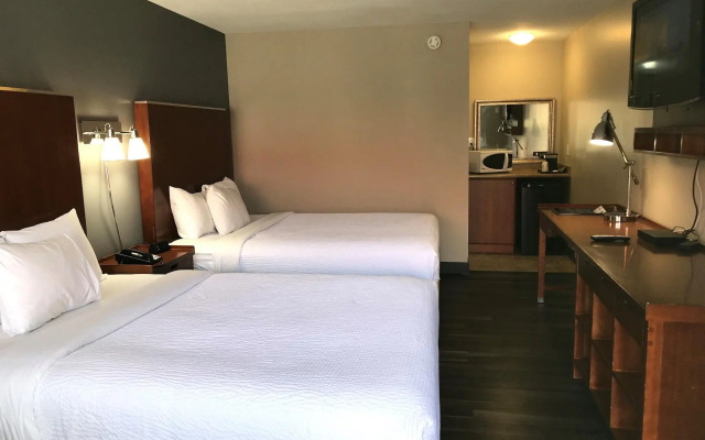 Canadas Best Value Inn & Suites Kamloops