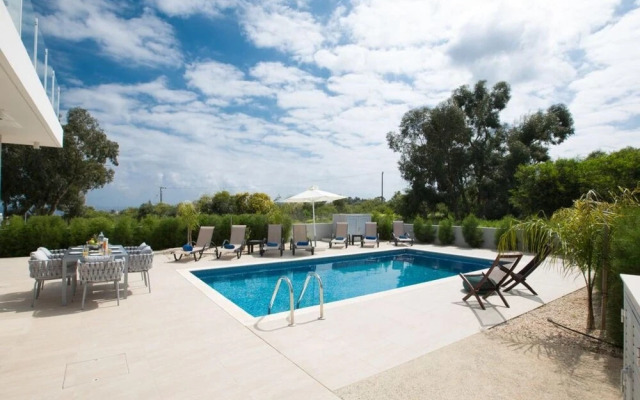 Villa Davina AQ Po490b