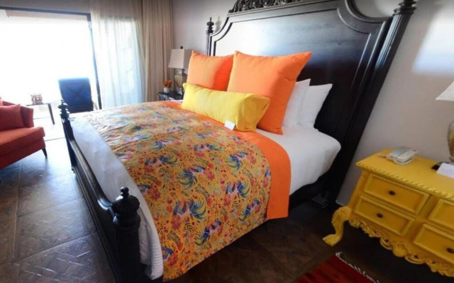 Spacious 3 Bedroom With Plunge Pool in Cabo