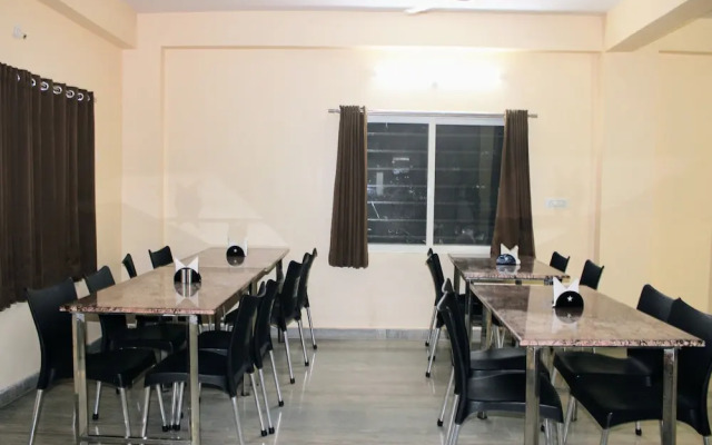 Maruti Group of Hotels - Hotel Shri Naman