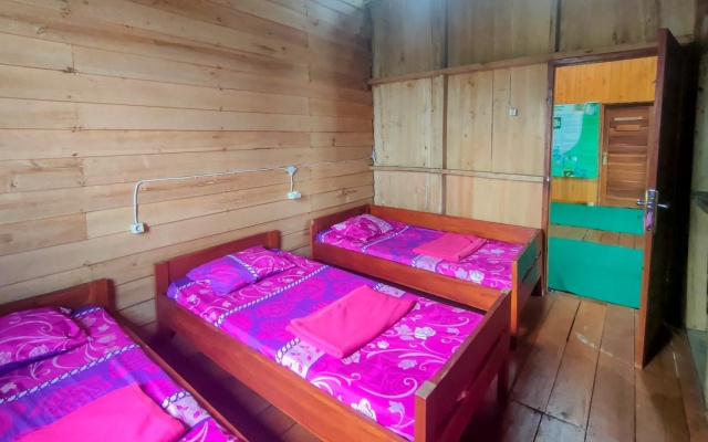 Saung Sarongge Syariah RedPartner – Guest Rooms – Cipanas