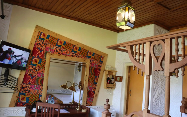 Parklands Shade Hotel