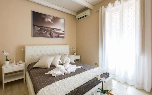 Piazza del Popolo Suite