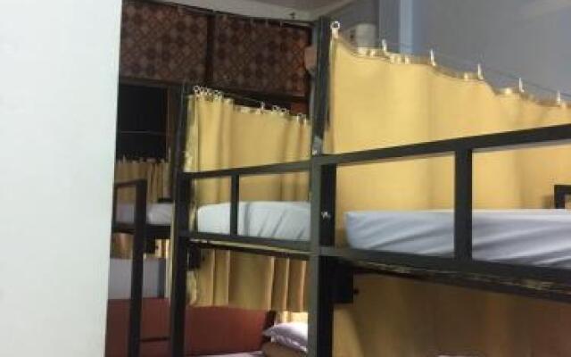 I-Hostel N Travel