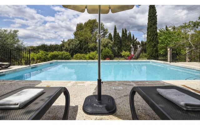 Vintage Holiday Home with Private Pool in Buger