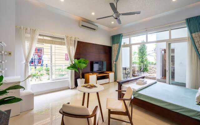 Zeta Apartment