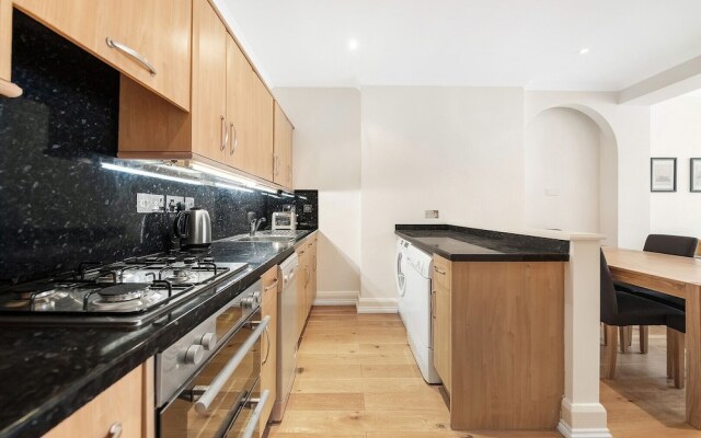 Modern Garden Flat in Hampstead