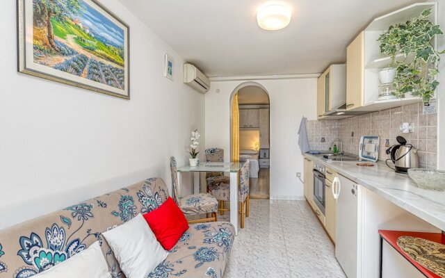 Brač Island Apt Mladineo A4 300mt From S