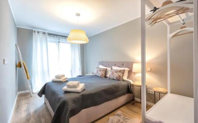 Cosmopolit Booking