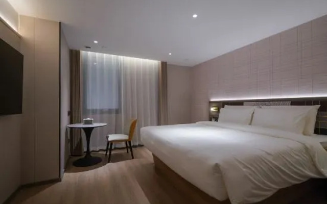 Homeinn Plus Hotel (Hangzhou Liangzhu Site Park Pingyao Old Street)