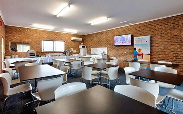 Hume Country Motor Inn