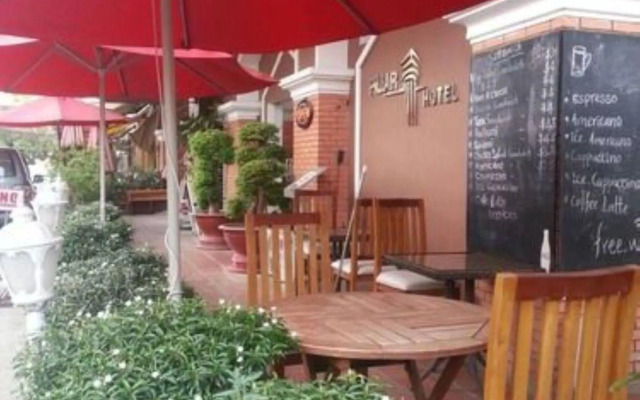 Pillar Hotel