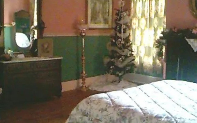 Russell-Cooper House