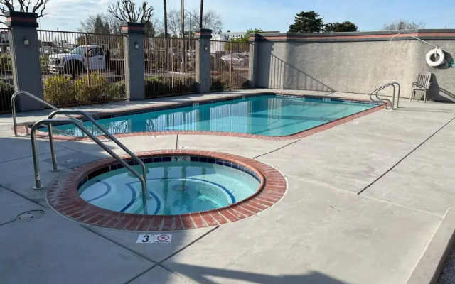Baymont by Wyndham Manteca