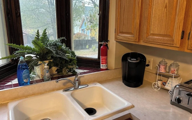 Spacious 3BR Stay Pet Friendly + Wi-fi