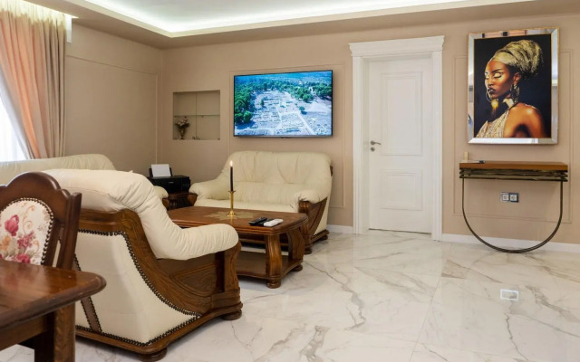 Paradise Center Apartment 1