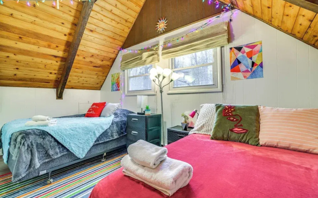 Family Friendly: Streamside Retreat in The Hideout
