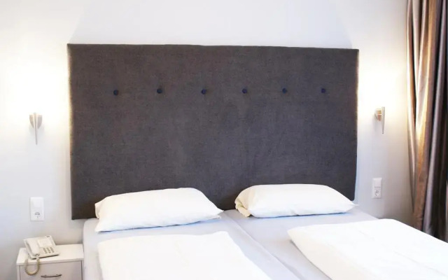 Bahn Hotel