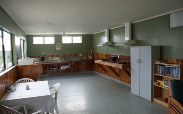 Cottage Park Motor Lodge and Conference Centre – Guest Rooms – Otaki