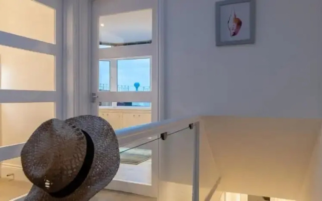 Quayside - Modern Apartment